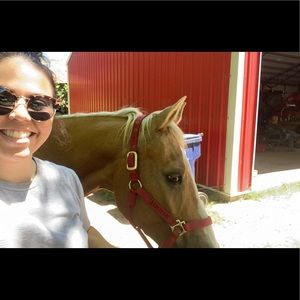 Meet your Posher, Isabelle